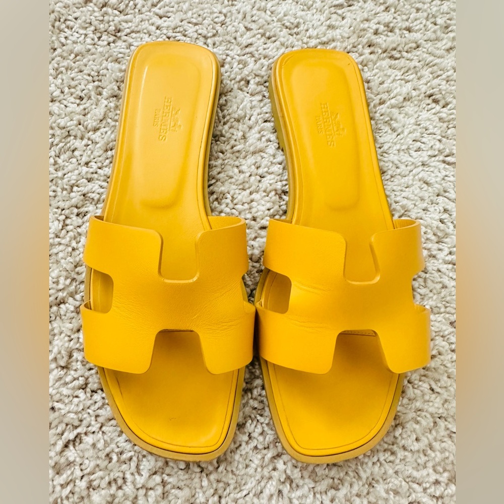 Hermes Oran Yellow Slide flip Sandals